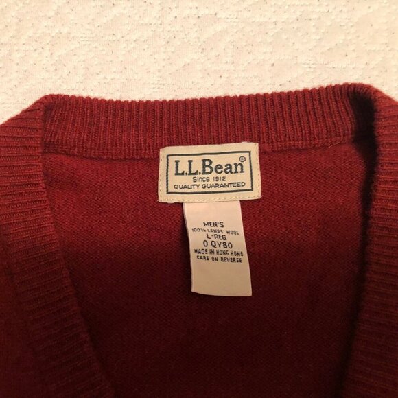 LL BEAN Vest Mens Size L Sweater 100% Pure Lambswool V-Neck Sleeveless Color Red - Picture 2 of 9